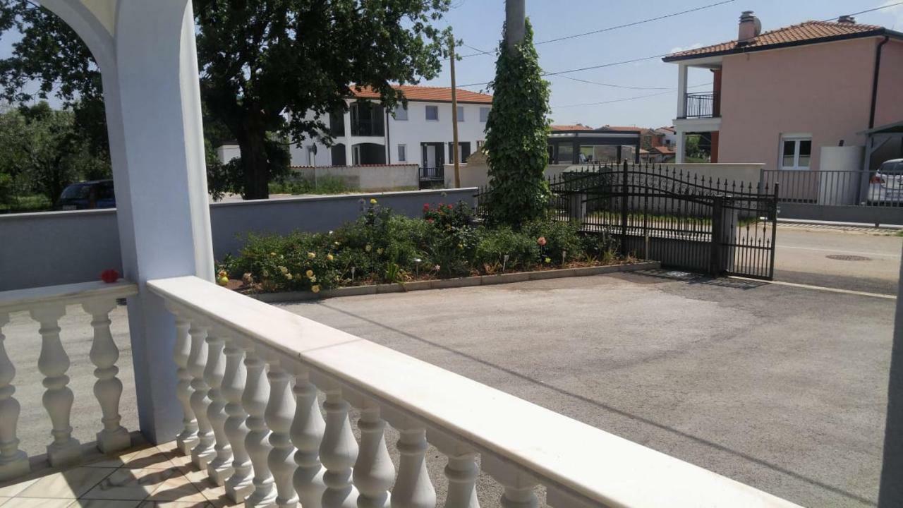 Apartman Janja Poreč Exterior foto